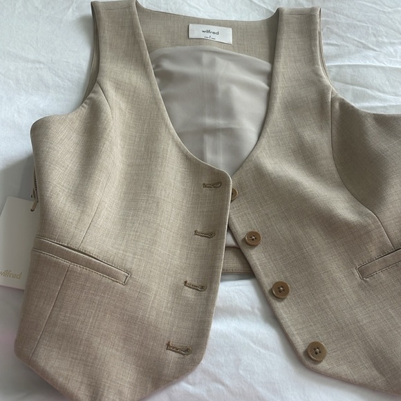 Matching vest and pant set. Vest has never been worn, pants worn once - Picture 2 of 8